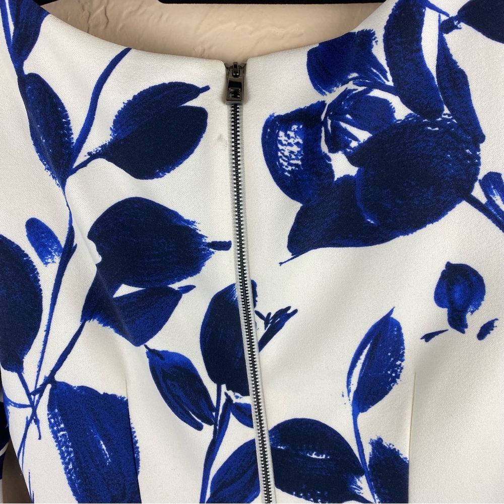 Vince Camuto Elbow Bell Sleeve Floral Print Dress Blue White size 6 - Picture 7 of 16